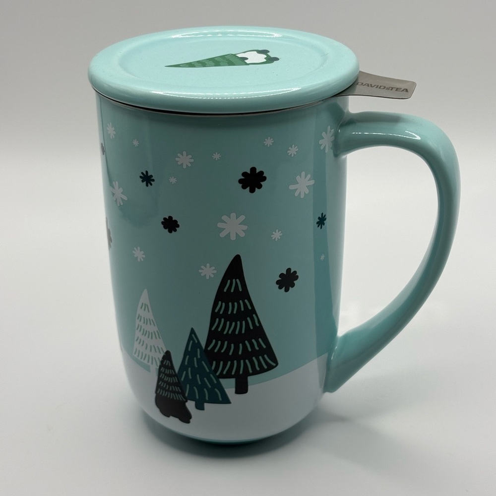 New No tags Davids Tea Green Nordic mug W/Lid and infuser green Gnomes trees